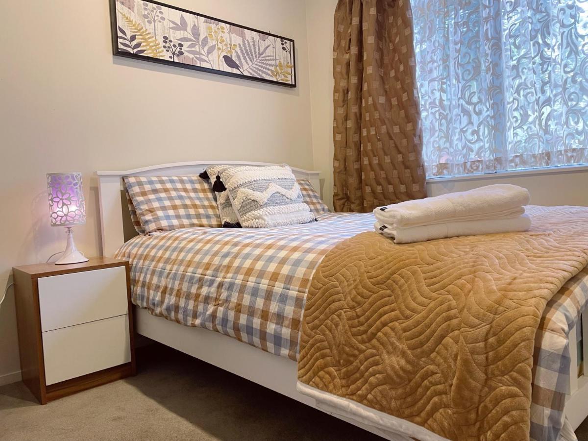 Cozy Home In Pinehill Auckland Extérieur photo